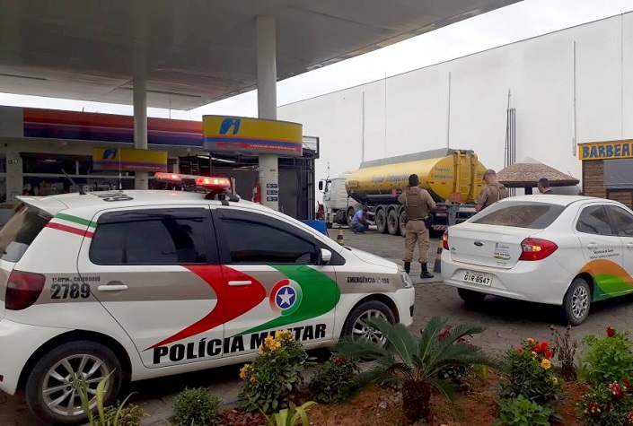 Lee más sobre el artículo Brasil/ Paro de camioneros: un misionero varado en Camboriú contó que la situación se agrava y comienzan a escasear los alimentos